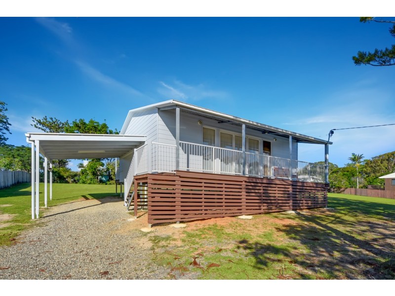 7 Derby Road, Moffat Beach QLD 4551