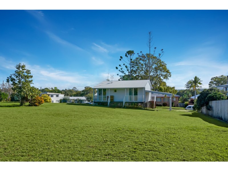 7 Derby Road, Moffat Beach QLD 4551
