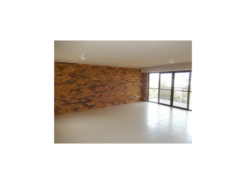 Unit 3/14 Warne Terrace, Kings Beach QLD 4551