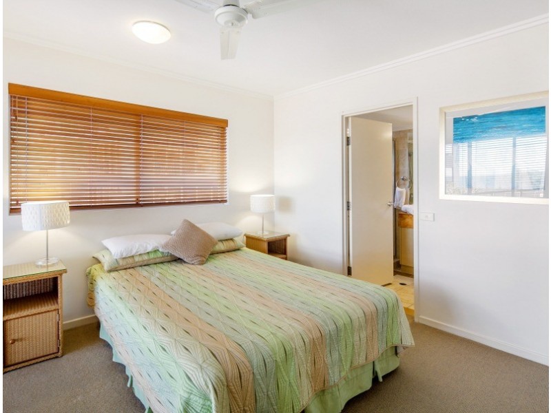 Unit 7 ‘Rolling Surf’ 8 Levuka Avenue, Kings Beach QLD 4551