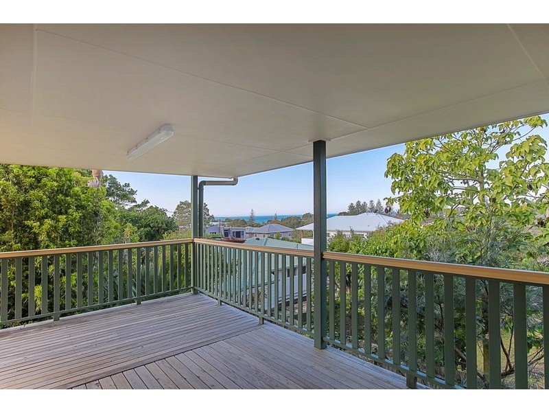 23 Cooroora Street, Dicky Beach QLD 4551