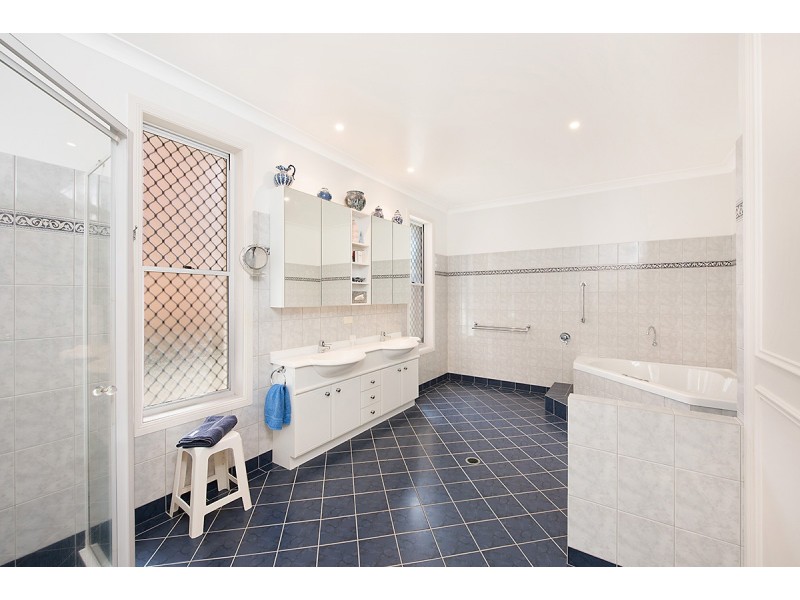135 Golden Beach Esplanade, Golden Beach QLD 4551