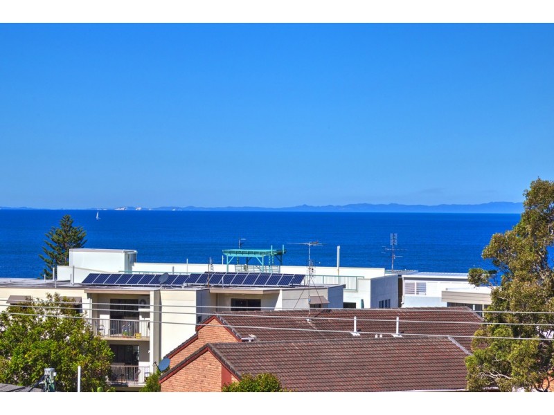 Unit 402/3 Arthur Street, Kings Beach QLD 4551