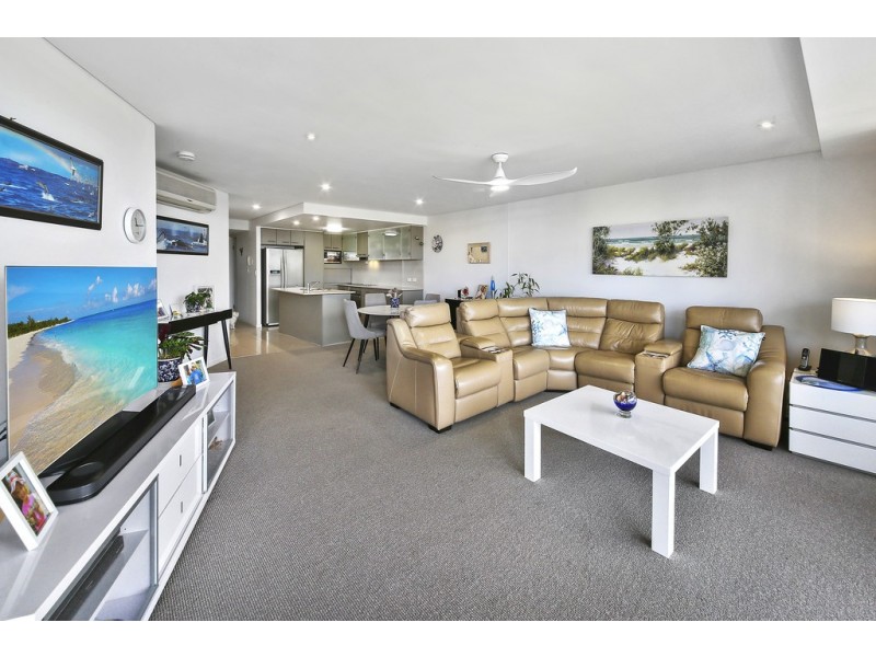 Unit 402/3 Arthur Street, Kings Beach QLD 4551