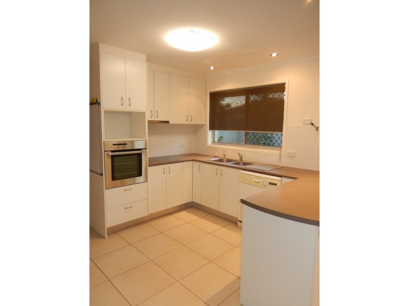 5 Kambora Street, Warana QLD 4575