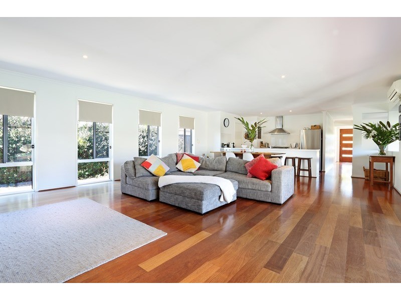 7 Airlie Crescent, Pelican Waters QLD 4551