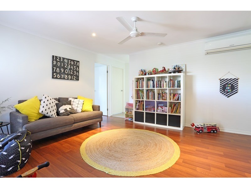 7 Airlie Crescent, Pelican Waters QLD 4551