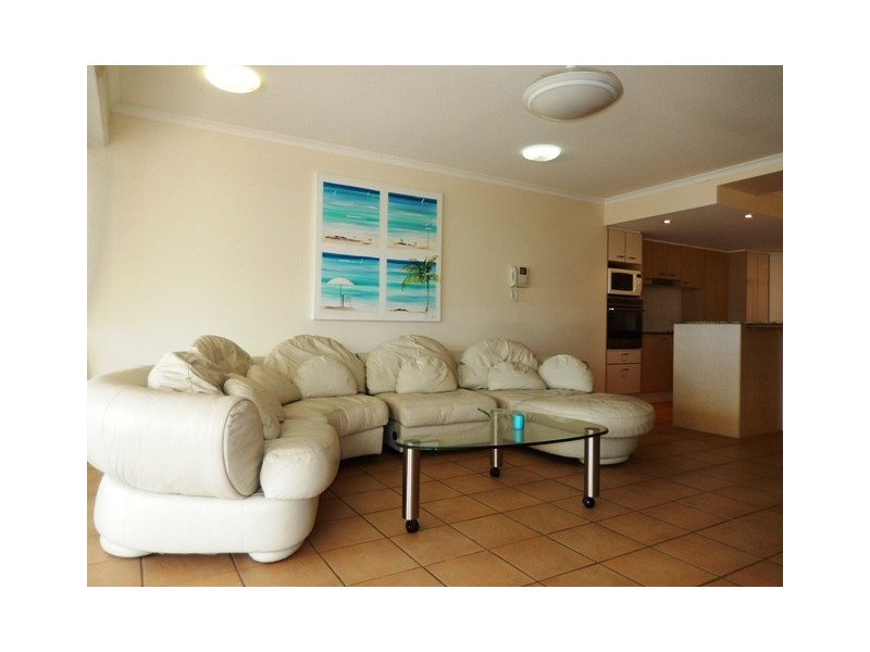 Unit 2 ‘The Lighthouses Caloundra’ 5 Canberra Terrace, Kings Beach QLD 4551