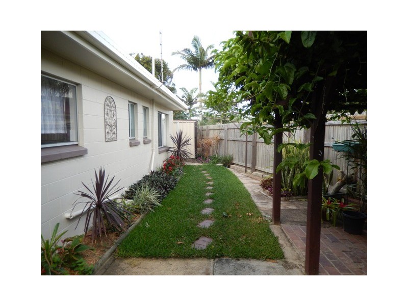 Unit 2 ‘Tandarra Lodge’ 3 Alice Street, Currimundi QLD 4551