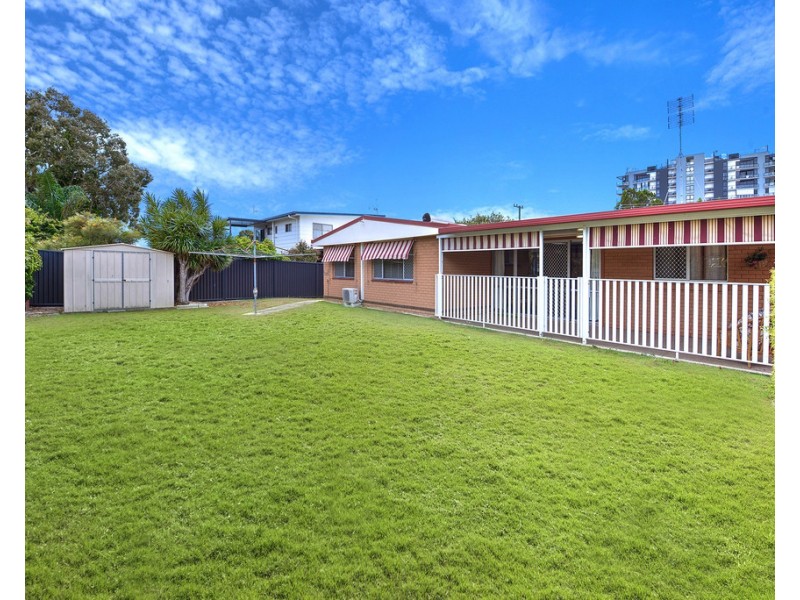 110 Taylor Avenue, Golden Beach QLD 4551