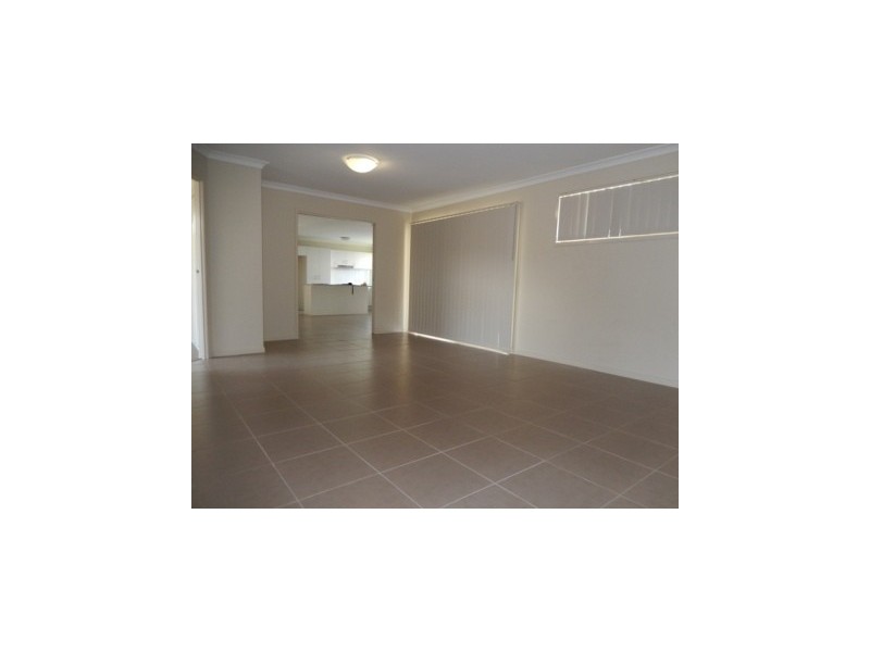 24 Silvereye Street, Sippy Downs QLD 4556