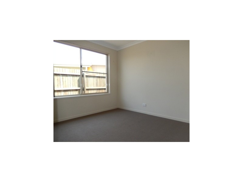 24 Silvereye Street, Sippy Downs QLD 4556