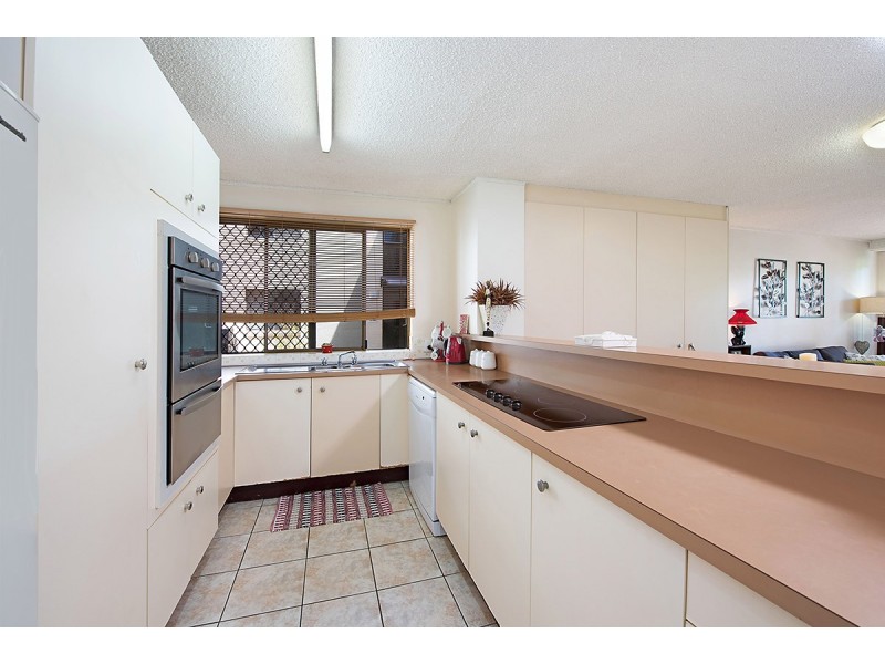 Unit 2 ‘Sealanes’ 43 Albert Street, Kings Beach QLD 4551