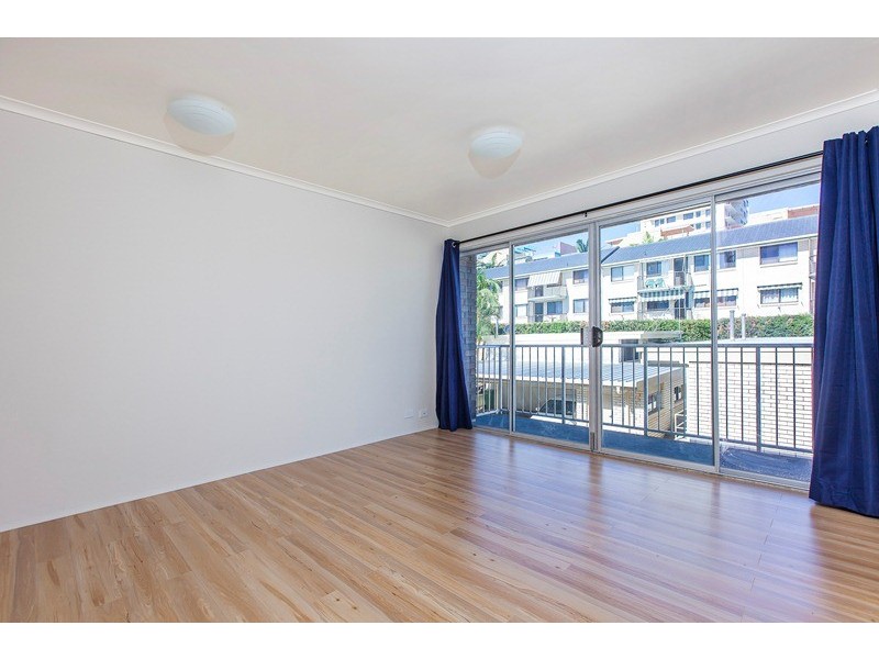 Unit 1 ‘Blue Dolphin’ 35 Burgess Street, Kings Beach QLD 4551