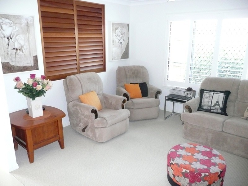 9 Gairdner Street, Caloundra West QLD 4551