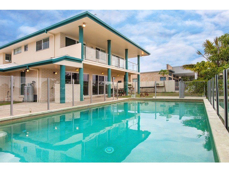 10 Pamphlet Place, Pelican Waters QLD 4551