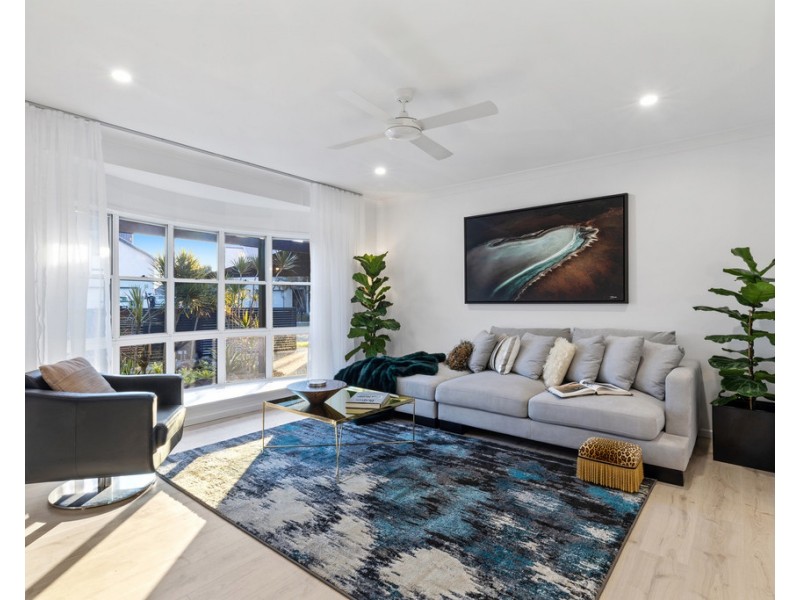 17 Ramsay Crescent, Golden Beach QLD 4551