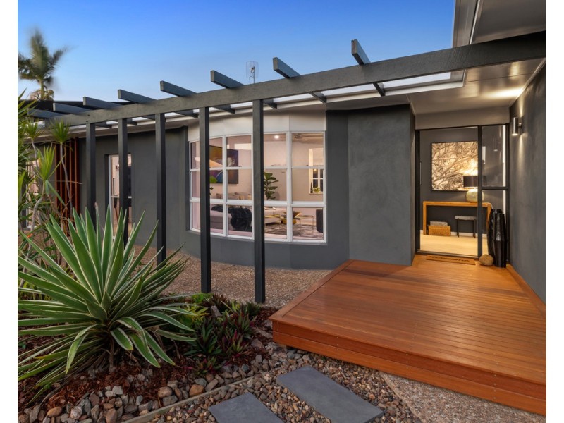 17 Ramsay Crescent, Golden Beach QLD 4551