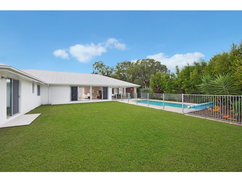 14 Trinity Place, Pelican Waters QLD 4551