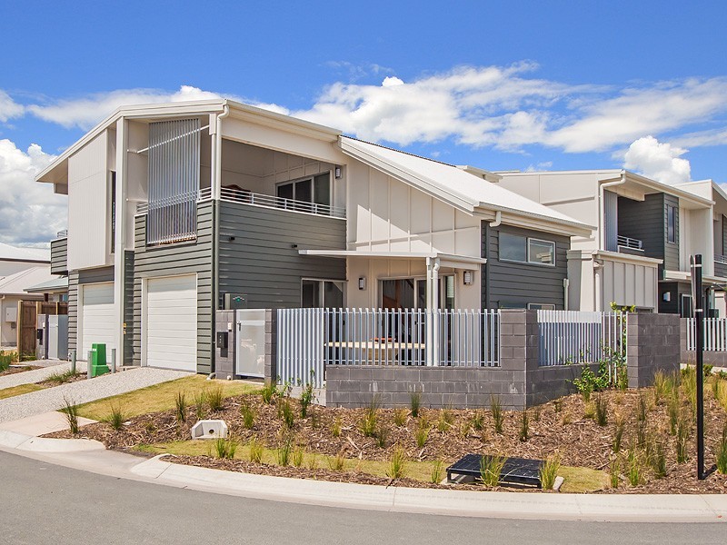 2 Sky Street, Caloundra West QLD 4551