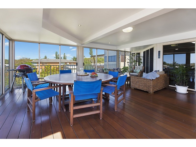 13 Ann Street, Dicky Beach QLD 4551