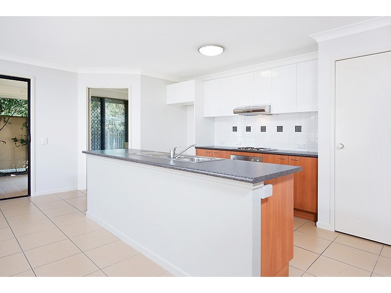 7 Liekefett Way, Little Mountain QLD 4551