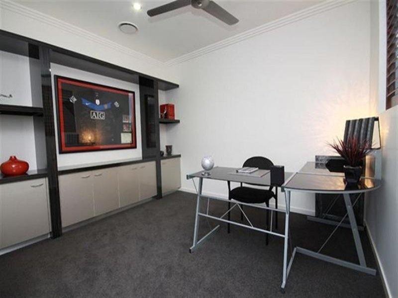 46 Whitehaven Way, Pelican Waters QLD 4551