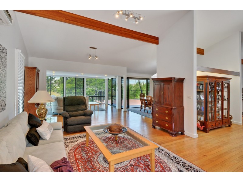 8 Beachside Court, Shelly Beach QLD 4551