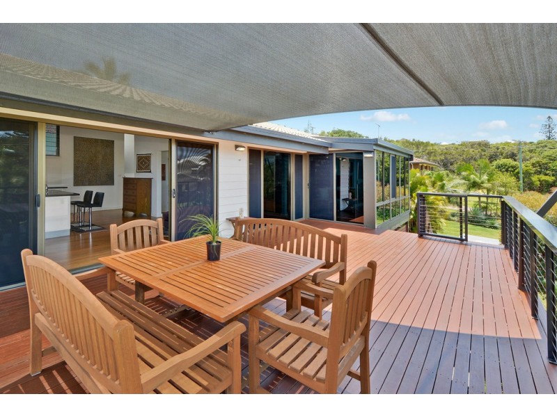 8 Beachside Court, Shelly Beach QLD 4551