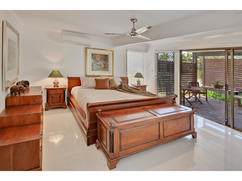 8 Beachside Court, Shelly Beach QLD 4551