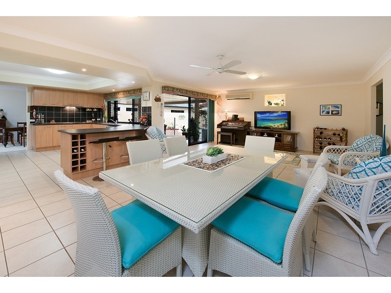 22 Lang Street, Pelican Waters QLD 4551