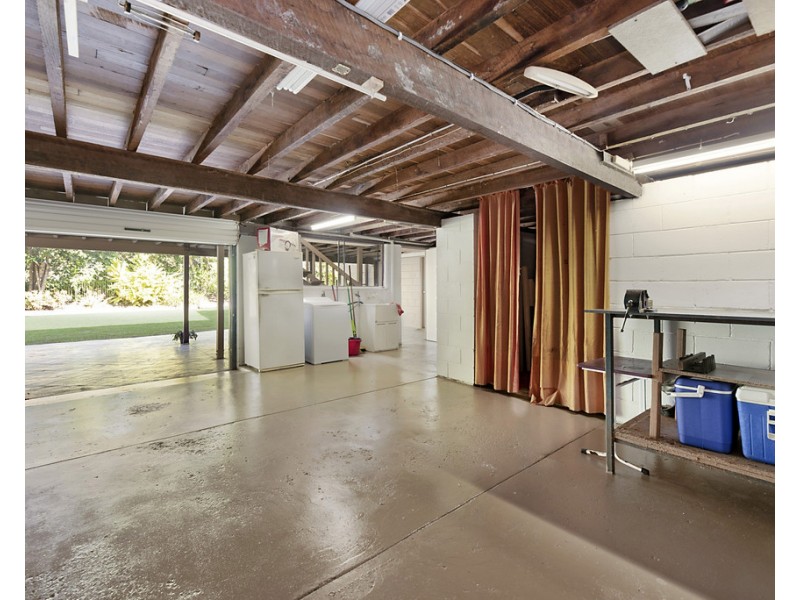 4 Lawley Street, Dicky Beach QLD 4551