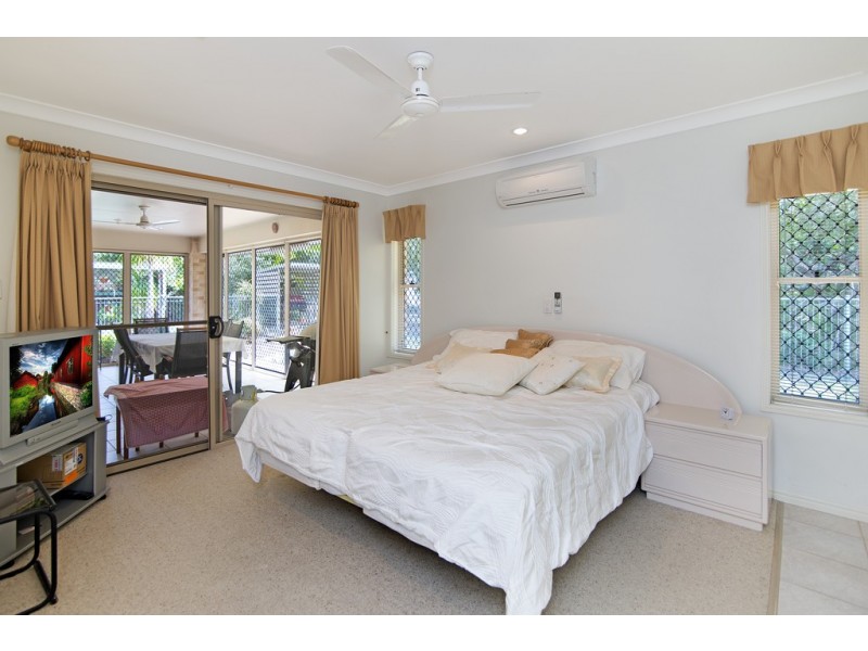 17 Edwardson Drive, Pelican Waters QLD 4551