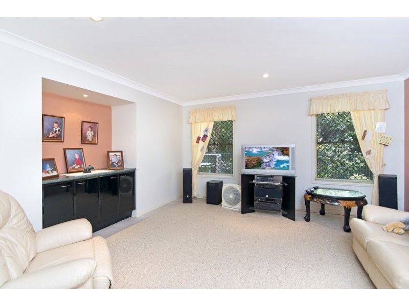 17 Edwardson Drive, Pelican Waters QLD 4551