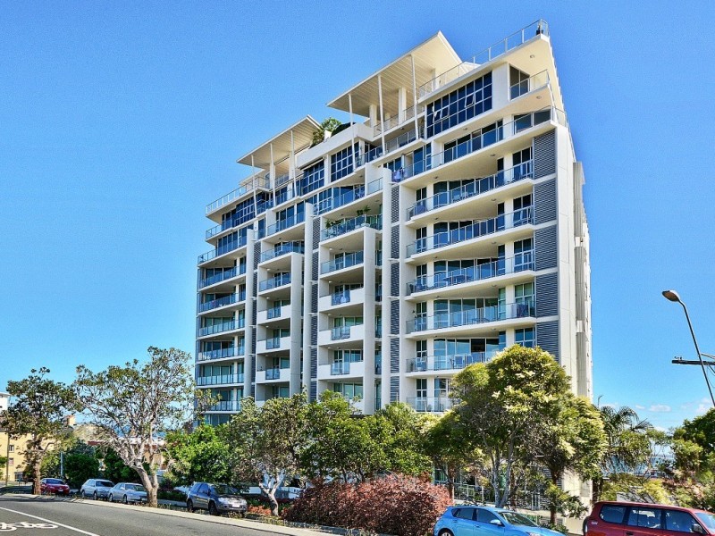 Unit 602 ‘The Observatory’ 4 Queen Street, Kings Beach QLD 4551