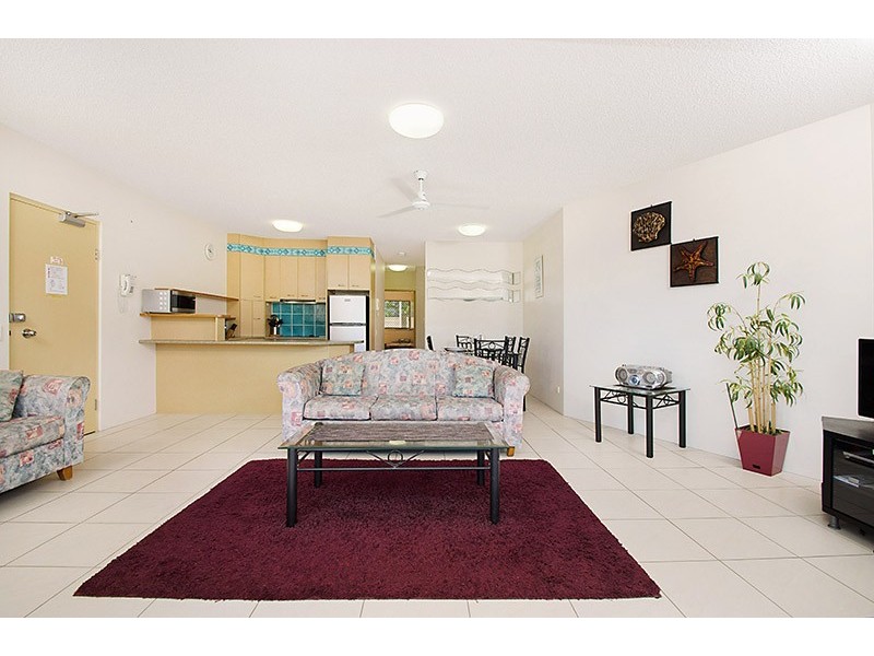 Unit 2 ‘Kings Bay’ 18 Mahia Terrace, Kings Beach QLD 4551