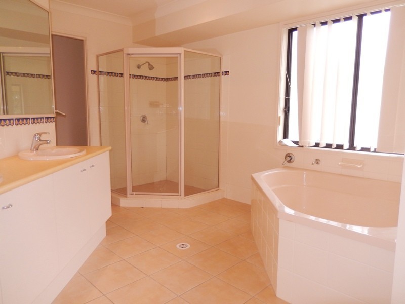 36 Millennium Circuit, Pelican Waters QLD 4551