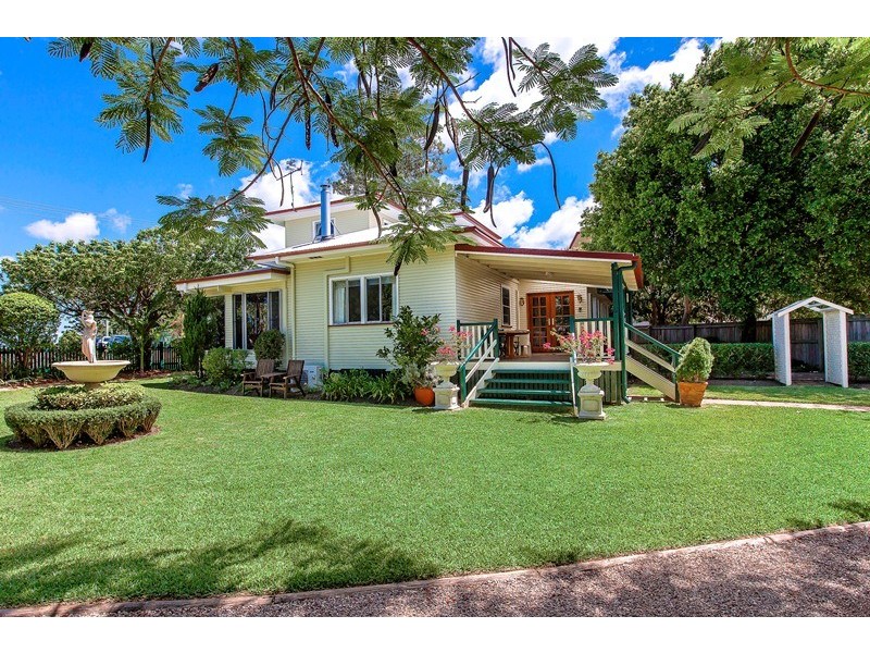 4 Ballinger Crescent, Buderim QLD 4556