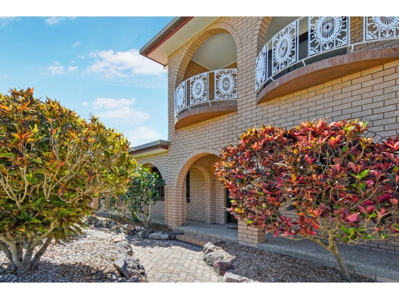 27 Coochin Street, Dicky Beach QLD 4551
