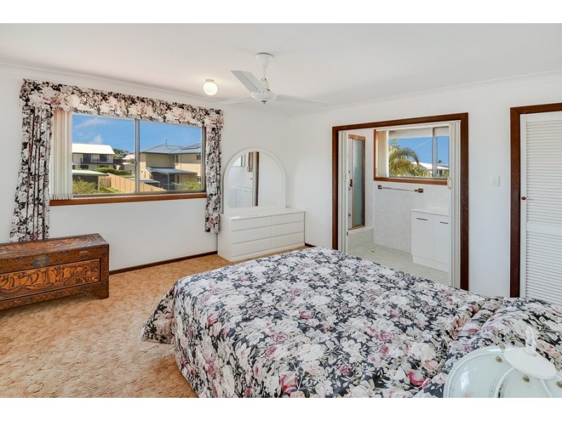 27 Coochin Street, Dicky Beach QLD 4551