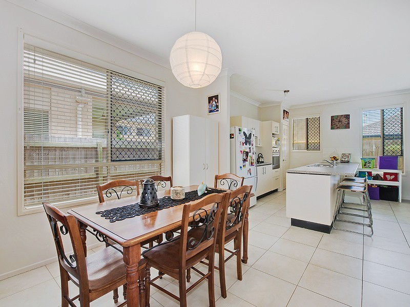 21 Barrine Crescent, Caloundra West QLD 4551