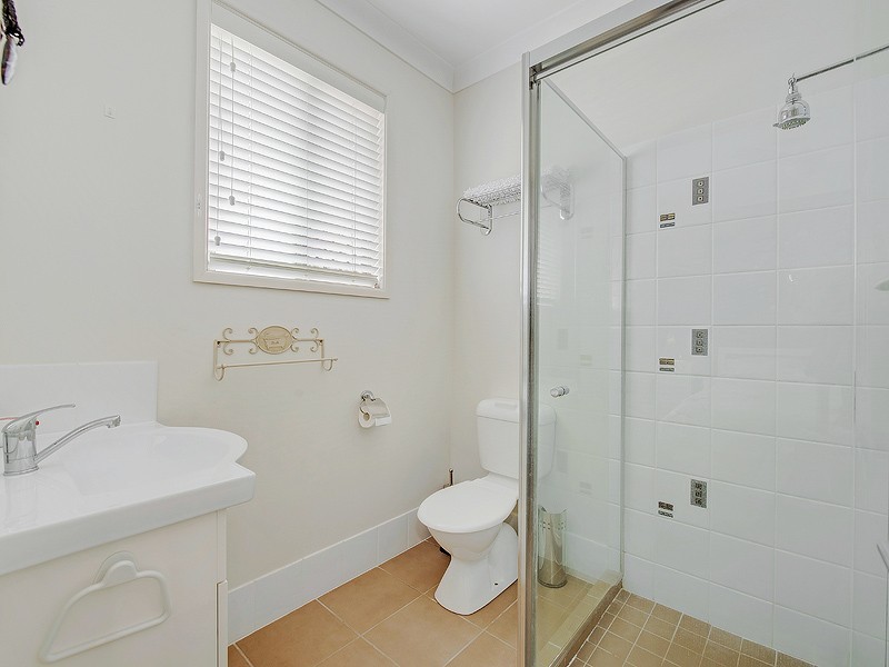 21 Barrine Crescent, Caloundra West QLD 4551