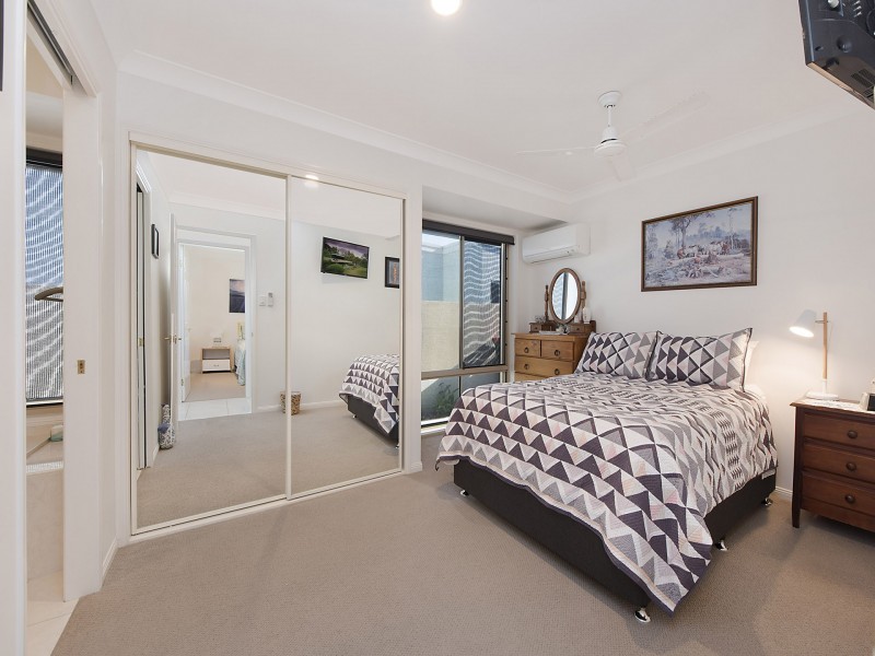 5 Campbellville Circuit, Pelican Waters QLD 4551