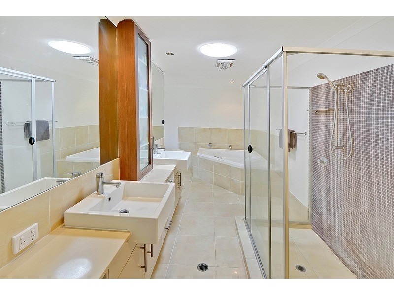 20 Artunga Place, Pelican Waters QLD 4551