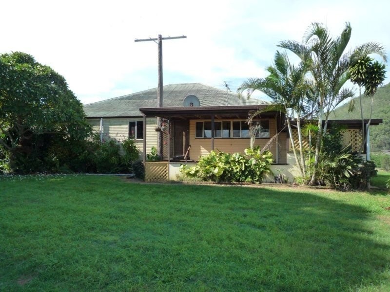 26 Lindeman Road, Beerwah QLD 4519