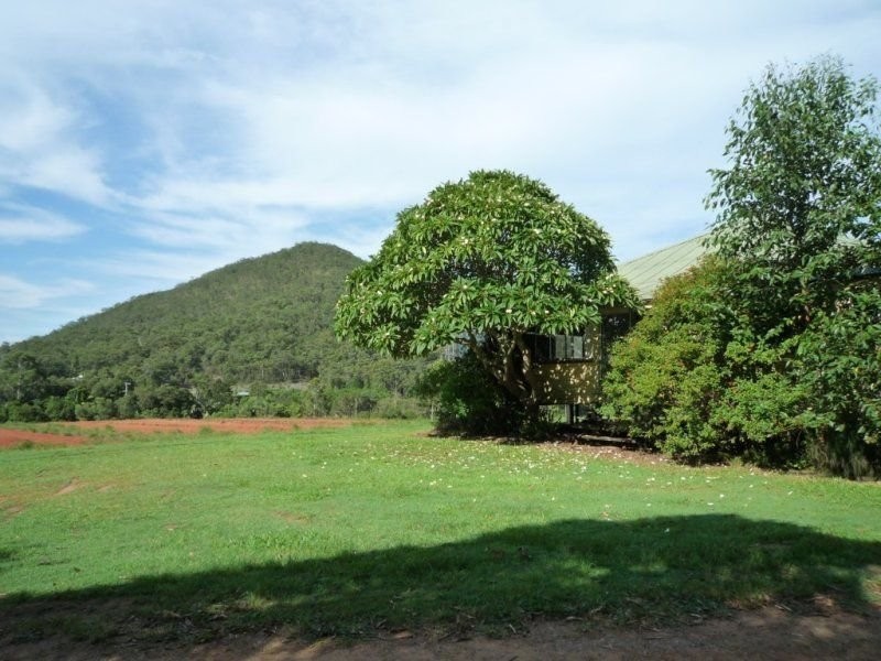 26 Lindeman Road, Beerwah QLD 4519