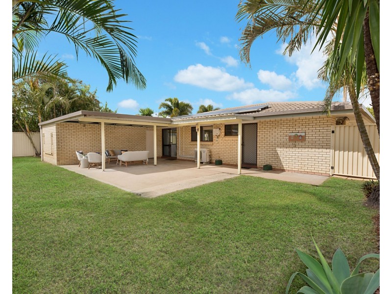 1 Cunningham Court, Golden Beach QLD 4551