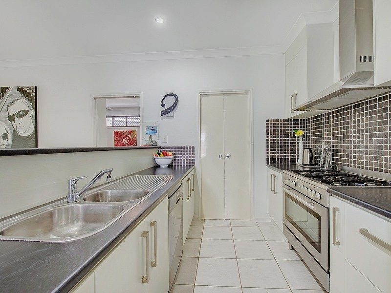 10 Gairdner Street, Caloundra West QLD 4551