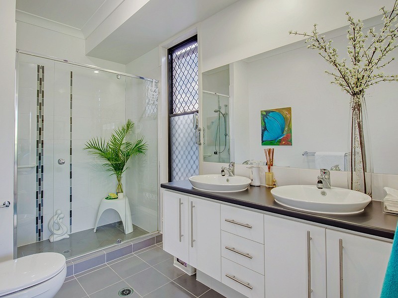 10 Gairdner Street, Caloundra West QLD 4551