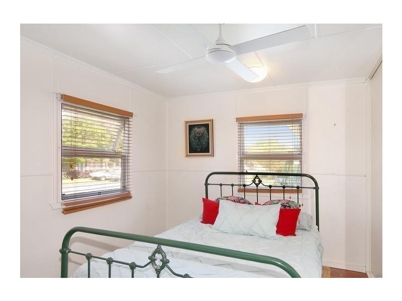 15 Oxley Street, Golden Beach QLD 4551